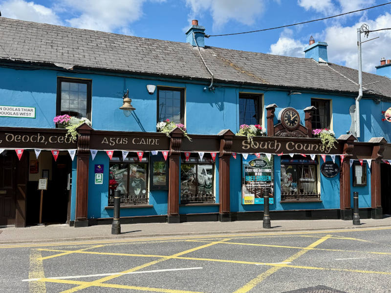 South County Bar Douglas